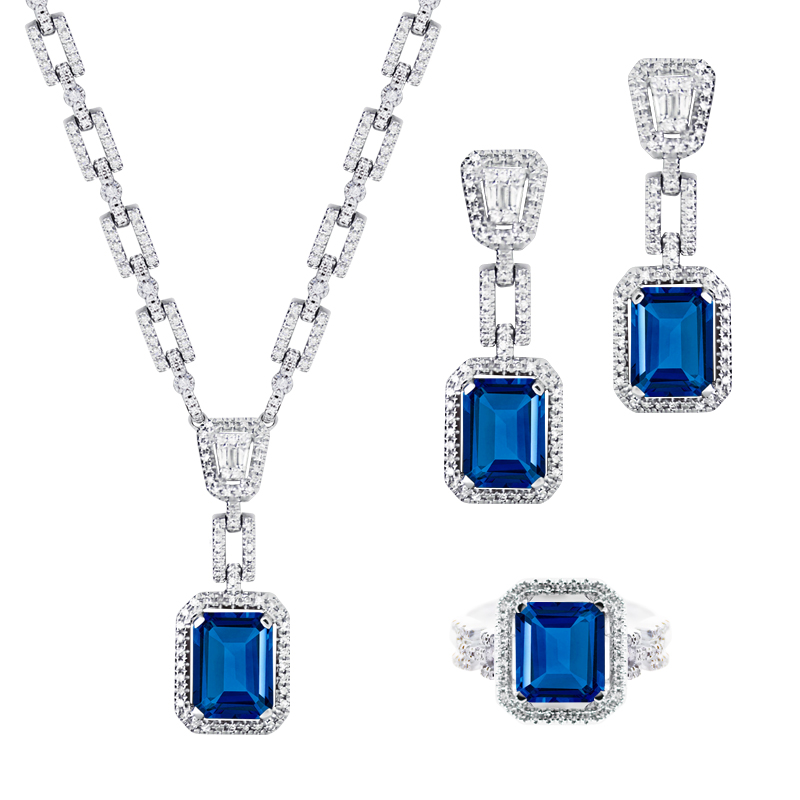 Indira Diamond Set